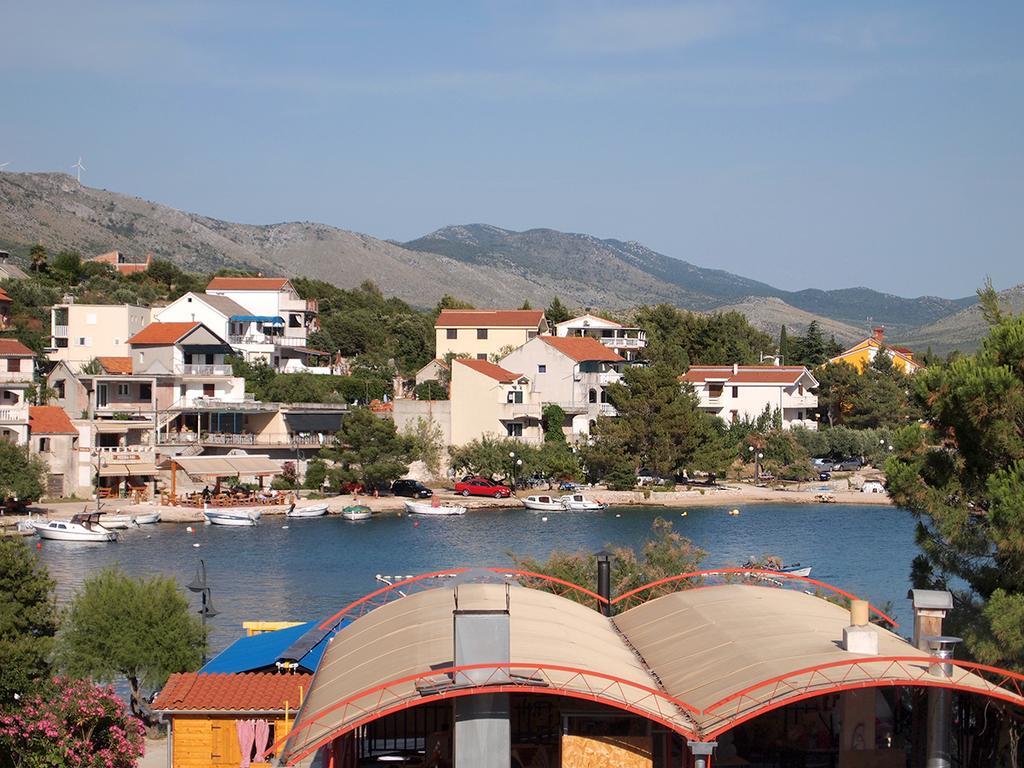 Apartmani Delfin Гребастика Экстерьер фото